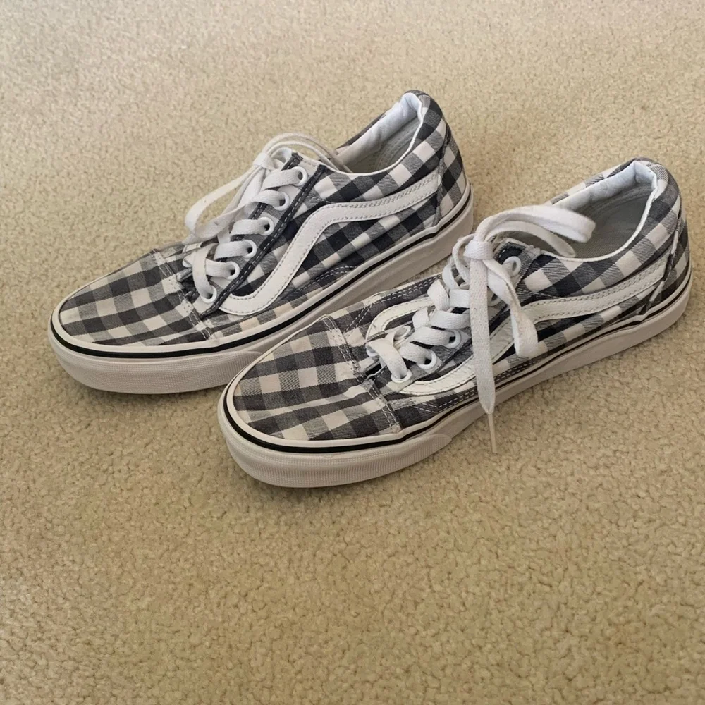 VANS “Old Skool” Checkered Sneakers - Picture 5 of 9
